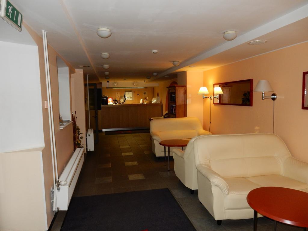 Tatari 53 Hotel Tallin Exterior foto