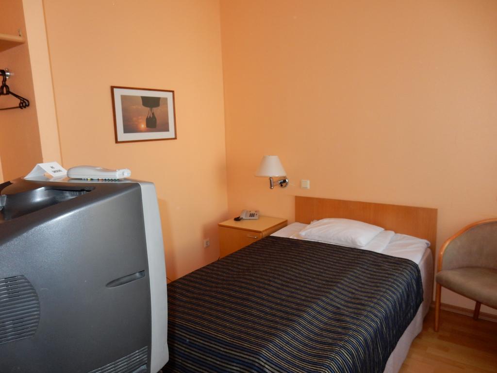 Tatari 53 Hotel Tallin Exterior foto